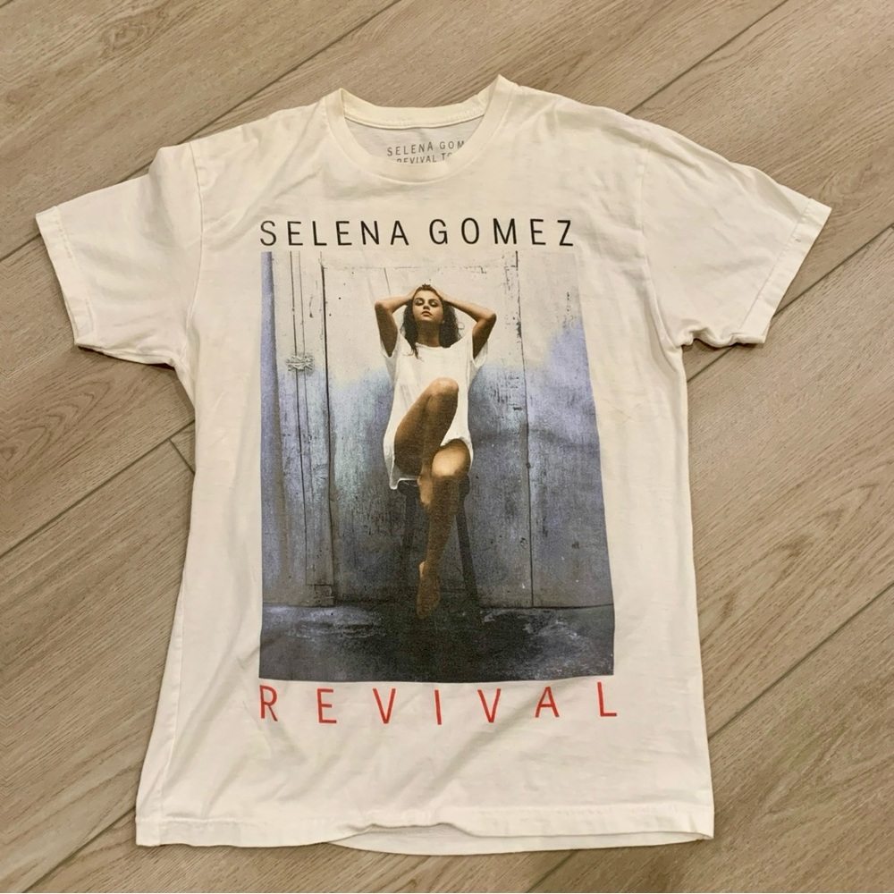 Selena Gomez Revival Tour concert t-shirt 2016 with dates unisex sz small